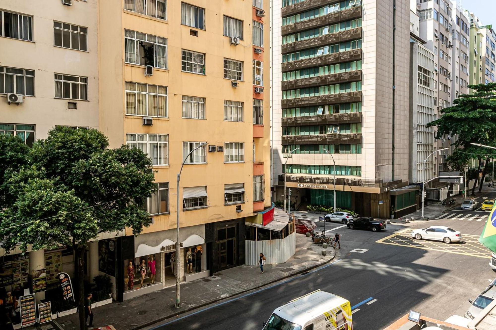 Apartamento A 100m Da | Nsc 1250/302